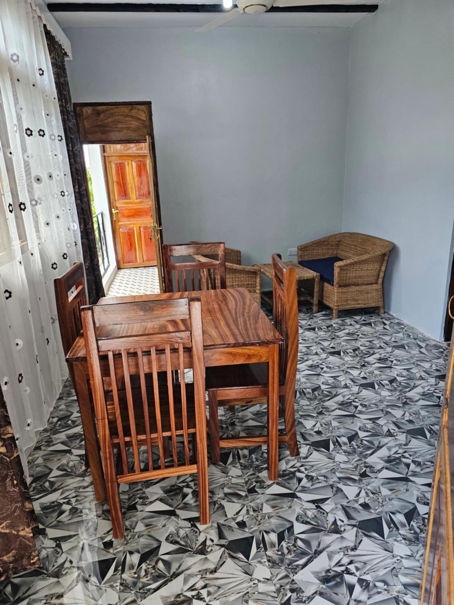 Appartamento Kigwedeni Kinyasini